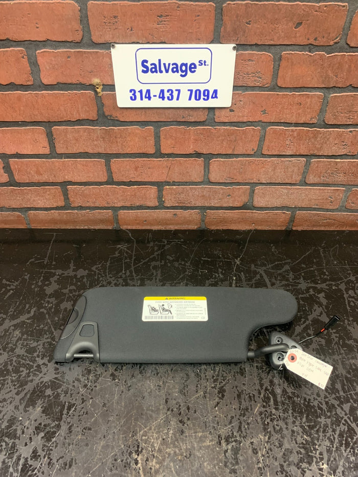 2015-2016 DODGE CHALLENGER FRONT PASSENGER RIGHT SIDE SUN VISOR OEM 55361230AB