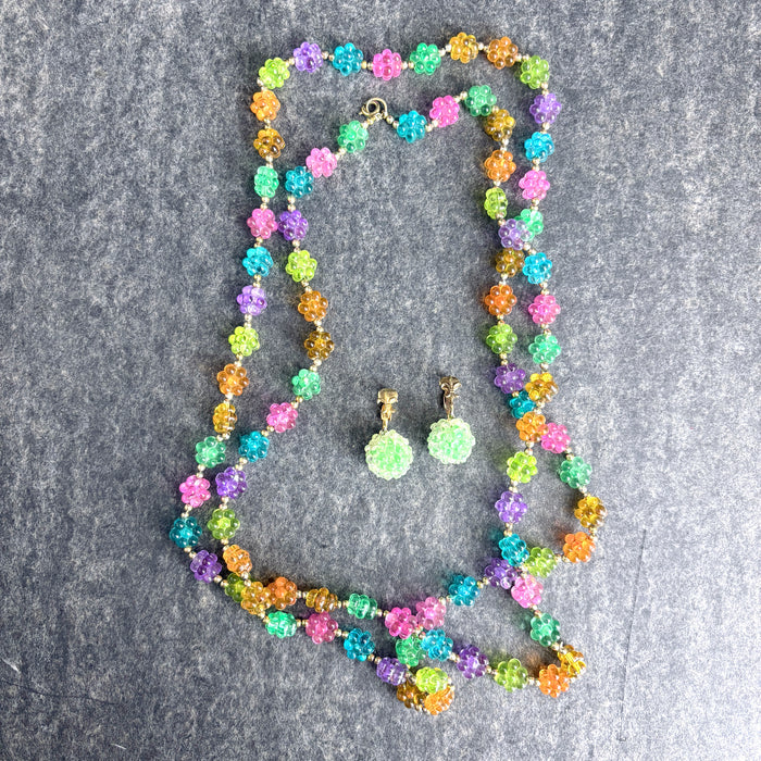Candy colored flower beads rope necklace and clip-on earrings set – 1960s-70s mod retro - NextStage Vintage