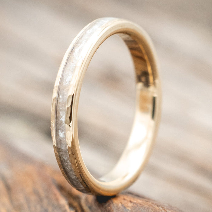14K Yellow Gold / Hammered / 3mm
